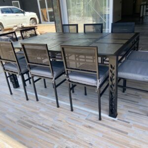 Comedor para 10 personas patas con diseño